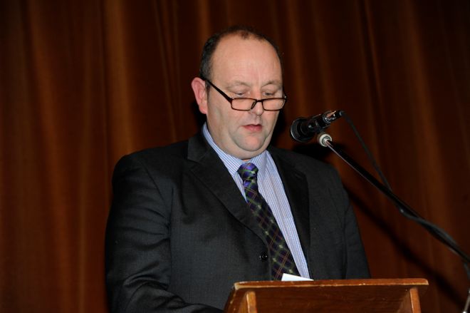 Les Millar delivering his Toast to the Lassies